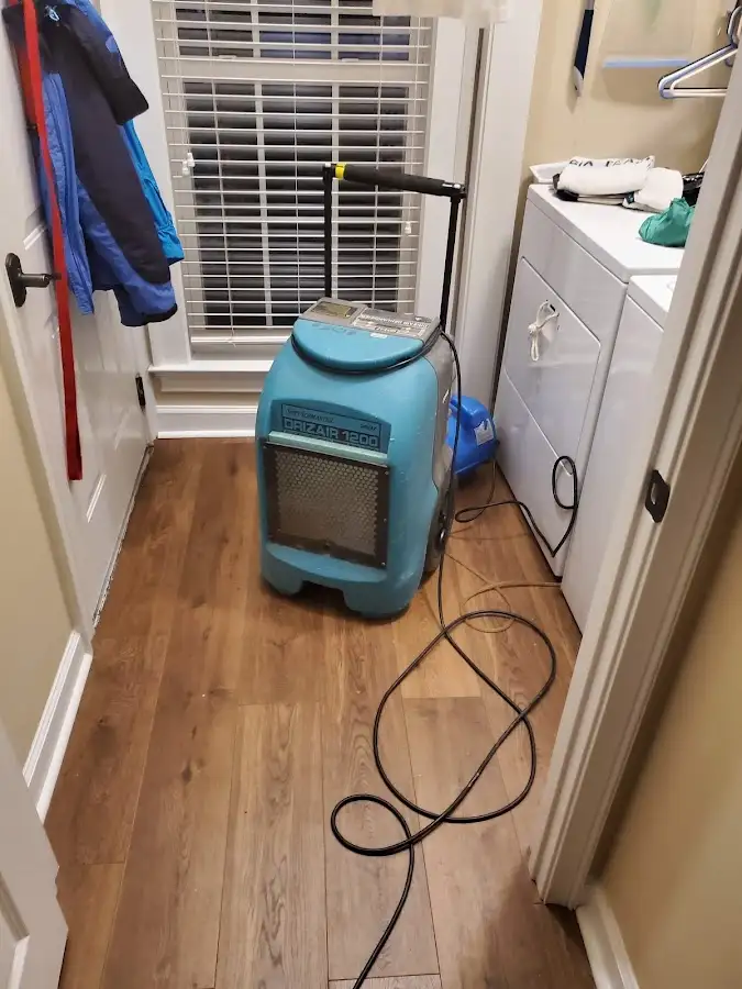 Commercial dehumidifier deployed for Flood Damage Cleanup in Onalaska